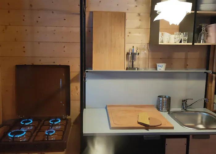 فندق مبيت وإفطار Casa Peraria بالوزا